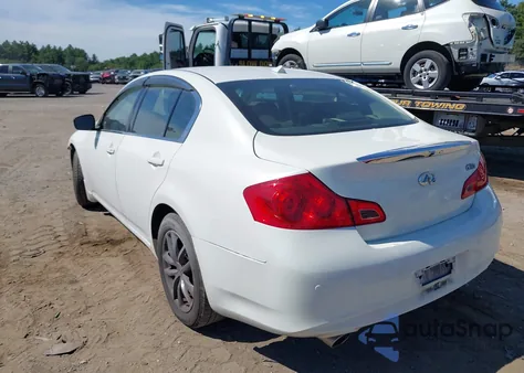 2013 Infiniti G37X z USA, uszkodzony, nr VIN JN1CV6AR2DM357793